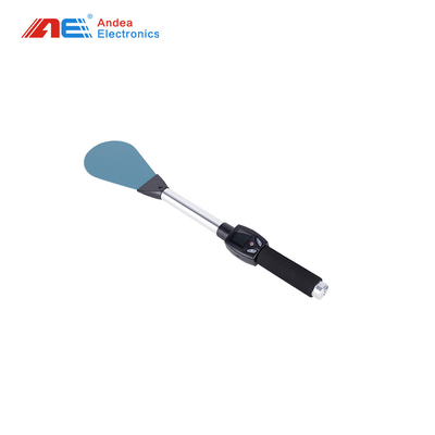 Ręczny czytnik RFID UHF ISO18000-6C EPC Gen2 z komunikacją WIFI Bluetooth USB Interfejs wyświetlacza LCD do inwentaryzacji